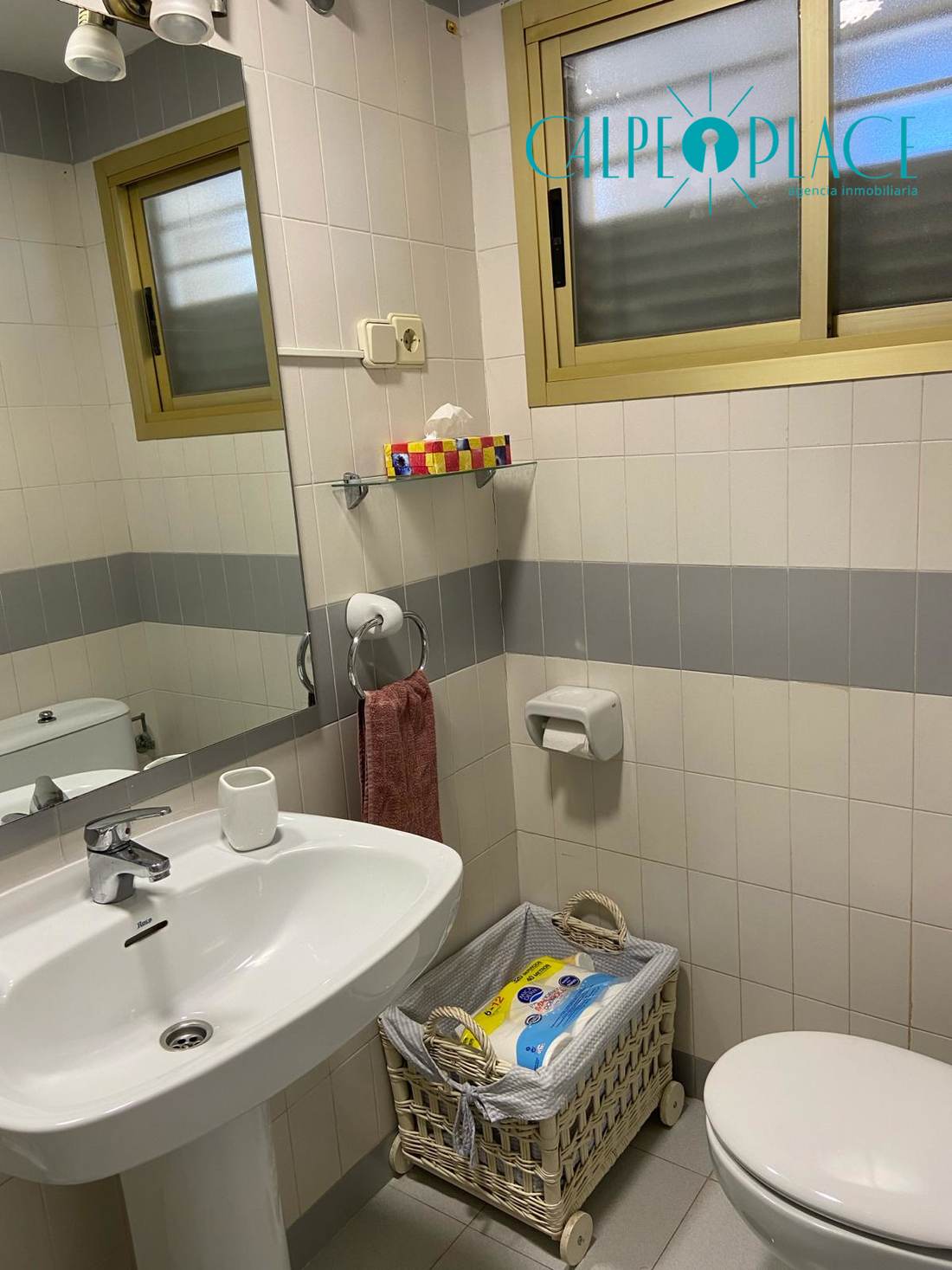 Segundo baño, con bañera
