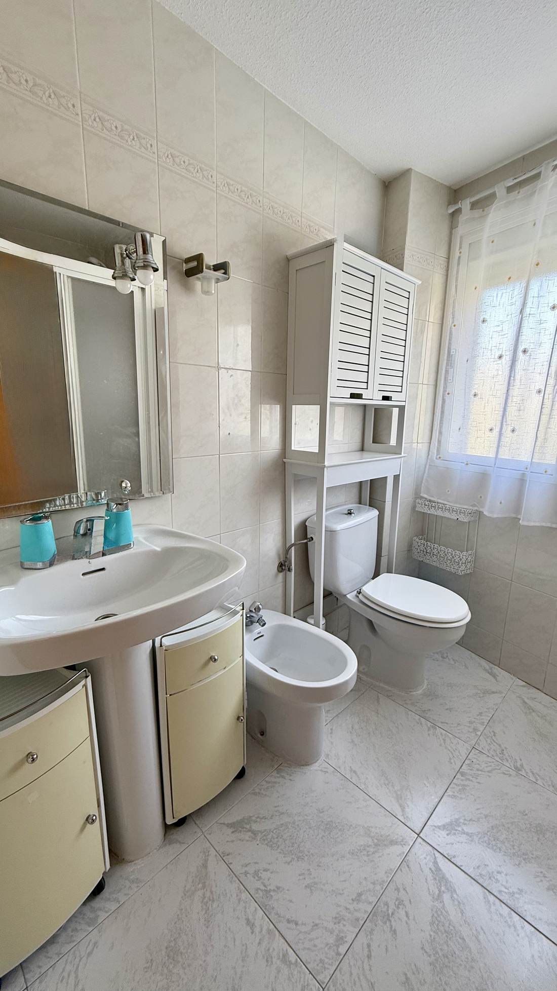Full bathroom with bathtub