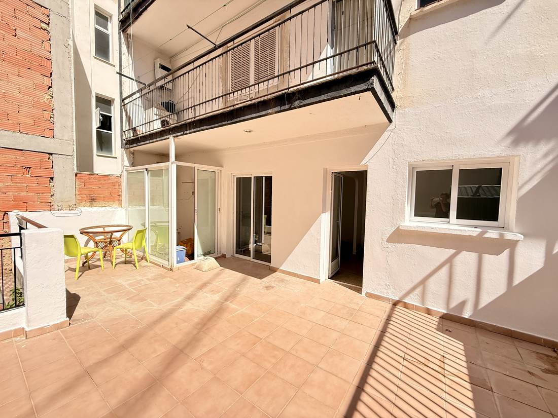 Terraza de la parte de atrás — el piso de Polop