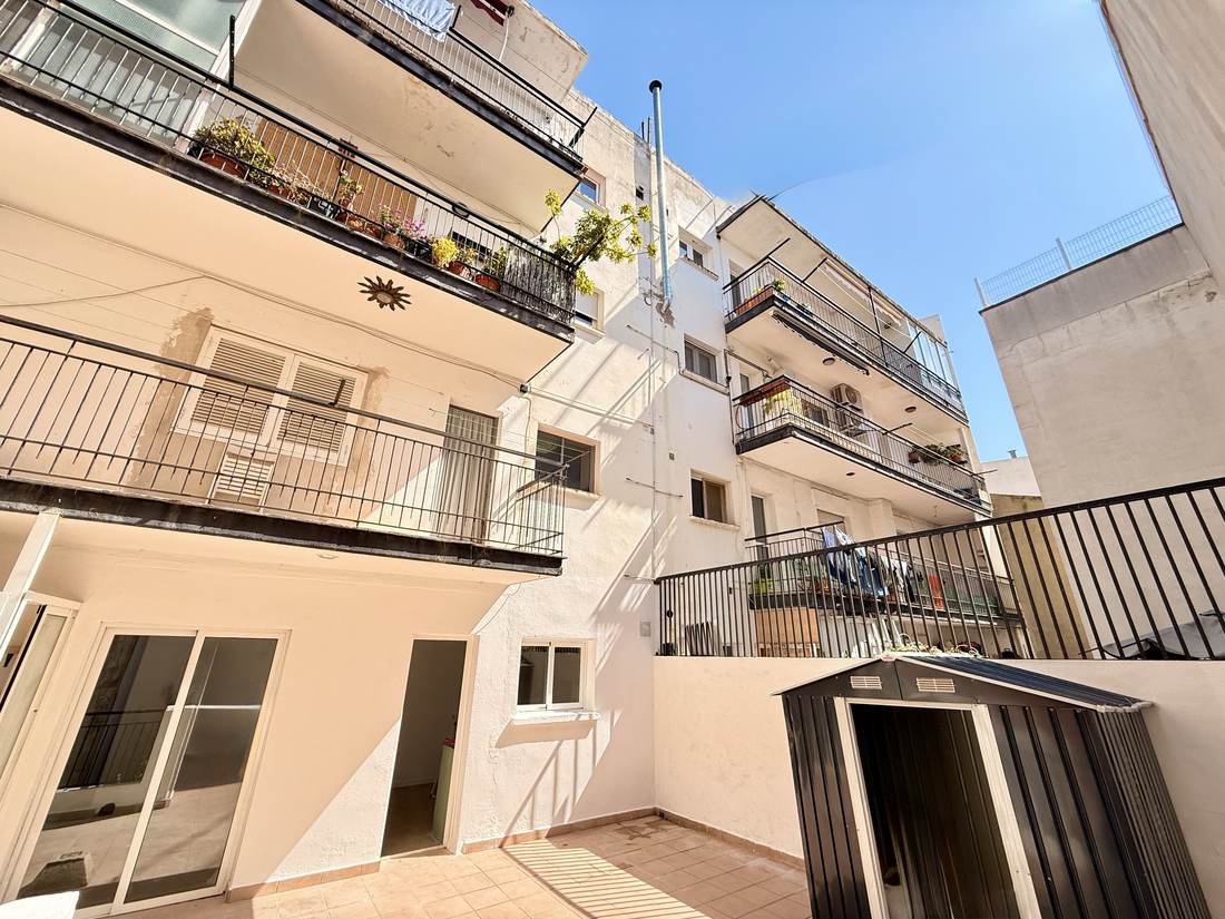 Terraza de la parte de atrás — el piso de Polop