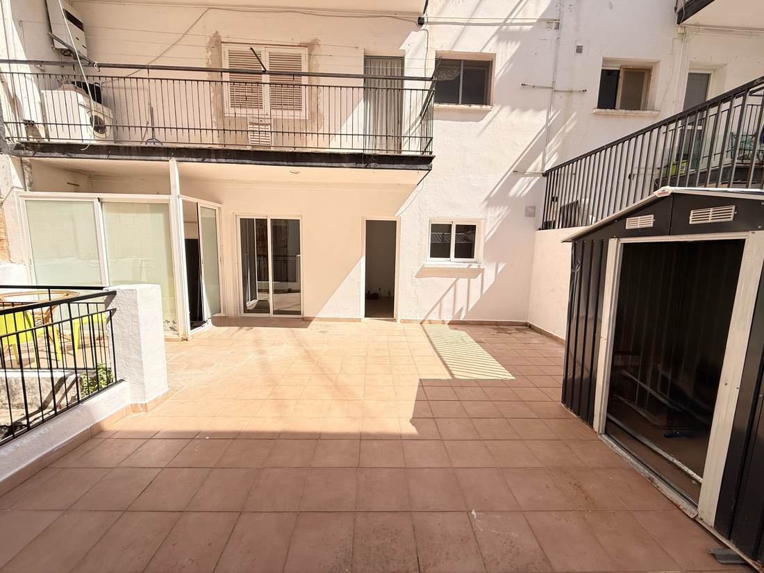 Terraza de la parte de atrás — el piso de Polop