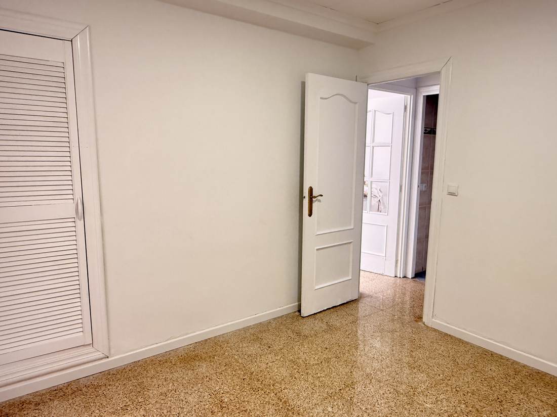 Habitación vacía — el piso de Polop